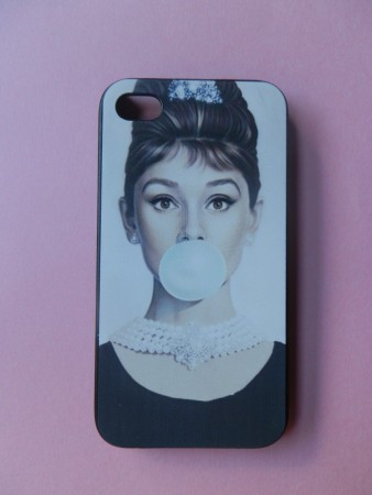 CARCASA RIGIDA AUDREY BUBBLEGUM. IPHONE 4/4S.